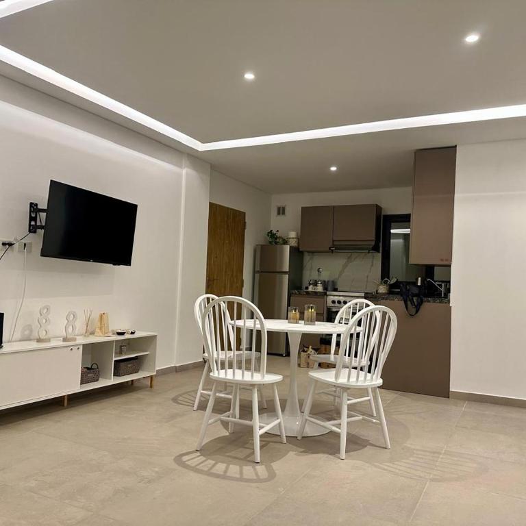 Departamento céntrico a estrenar, sobre av de la Basílica - Apartamento de 1 dormitorio - 6