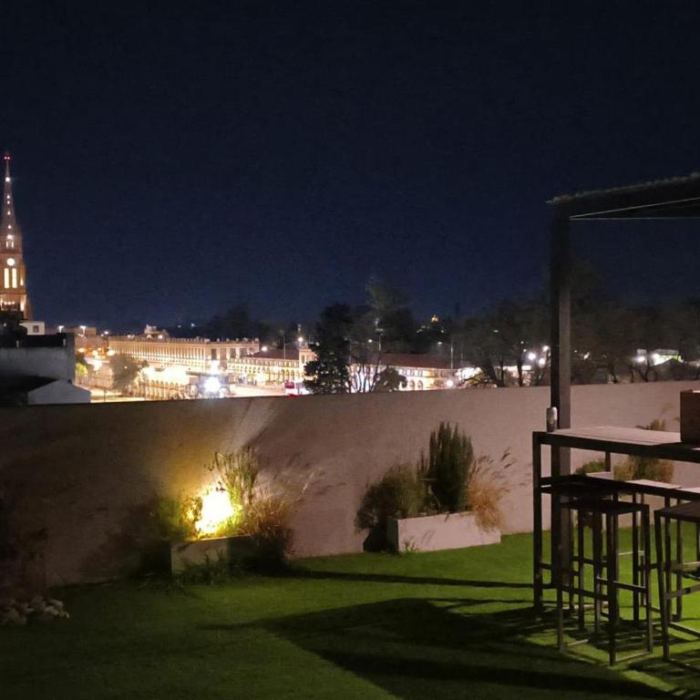 Departamento céntrico a estrenar, sobre av de la Basílica - Apartamento de 1 dormitorio - 12