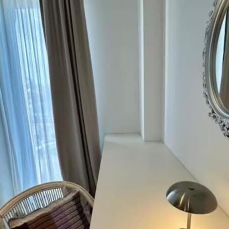 Departamento céntrico a estrenar, sobre av de la Basílica - Apartamento de 1 dormitorio - 14