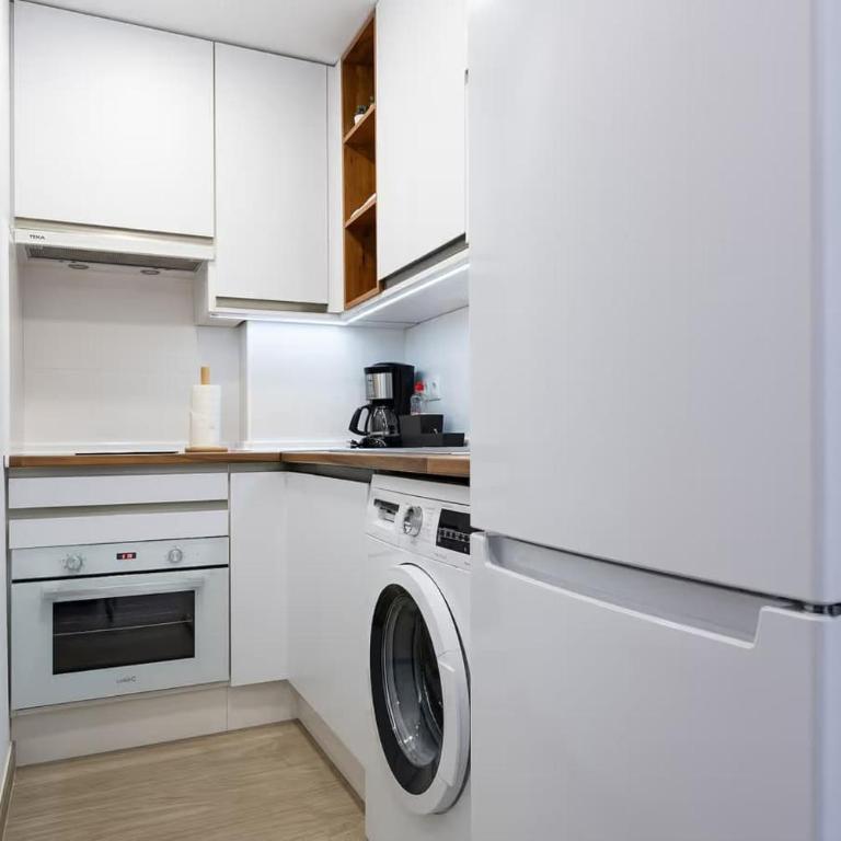 Seaview Apartment with WiFi Steps to Beach - Apartamento - 8