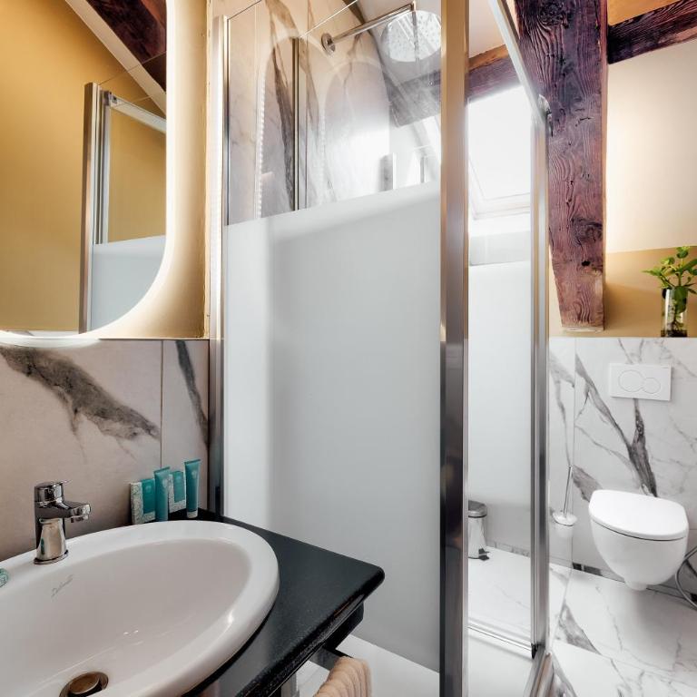 Residence Cosy Baveno - Camera Matrimoniale/Doppia con Letti Singoli con Bagno Privato - 12