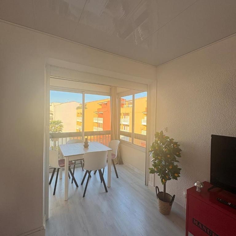 Charmant T2 avec loggia - Port Malfato - Rénové et lumineux - Apartamento de 1 dormitorio - 8