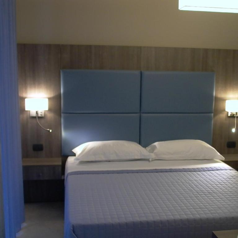 Napoli Com'era - Large Double Room - 44