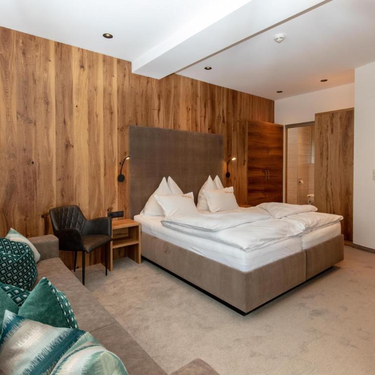 Hotel Neder - Dreibettzimmer - 7