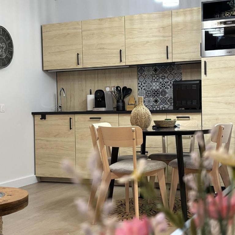 Cocon Castetnau, au calme centre-ville Pau 39 m2 - Appartement 1 Chambre - 4