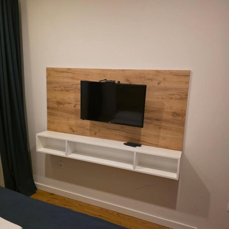 Aura suites 1 - One-Bedroom Apartment - 3