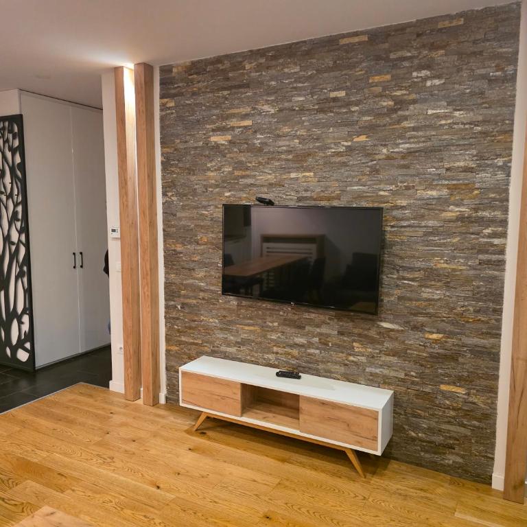 Aura suites 1 - One-Bedroom Apartment - 5