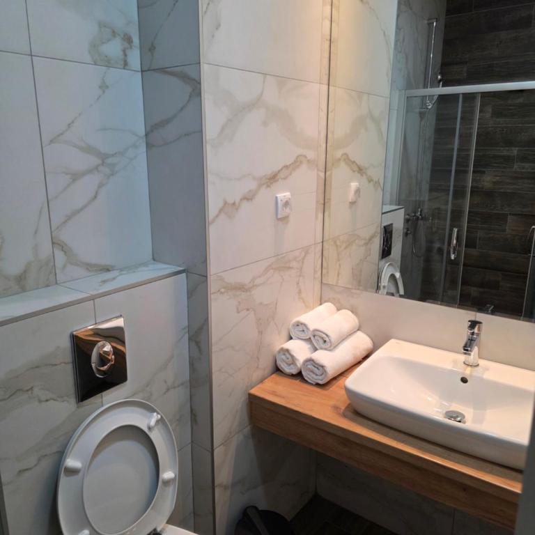 Aura suites 1 - One-Bedroom Apartment - 8