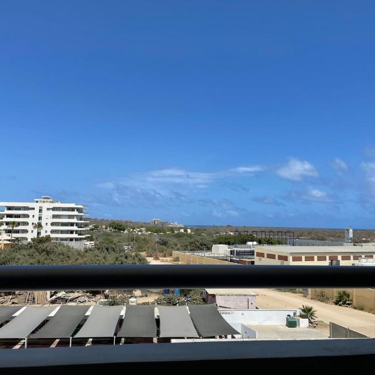 Walk to Beach, King Bed 2B2 Condo Newly Furnished - Apartment mit 2 Schlafzimmern, einem Balkon und Meerblick - 23