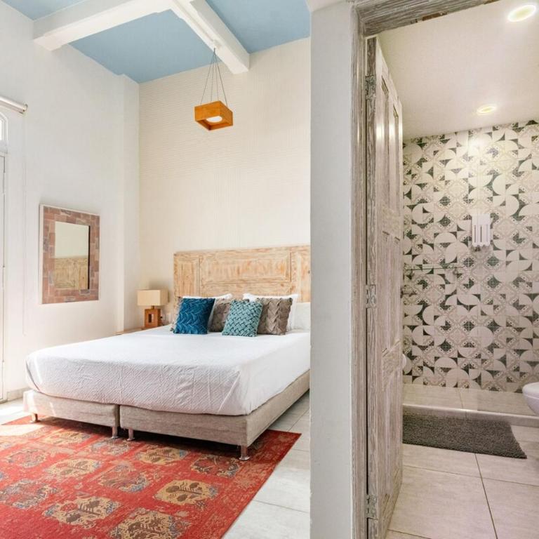 Boutique Stay in Historic Center & Local Concierge - Two-Bedroom Apartment - 8
