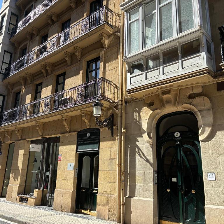 Amplio apartamento en el centro de San Sebastián - Apartamento de 3 dormitorios - 10