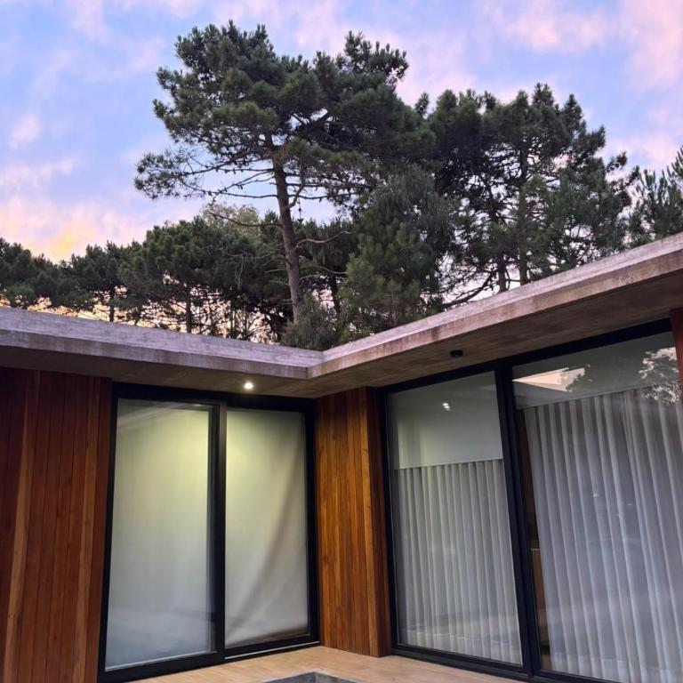 Impecable Casa para 8 personas con jardin, parrilla y jacuzzi - Casa de 3 dormitorios - 6