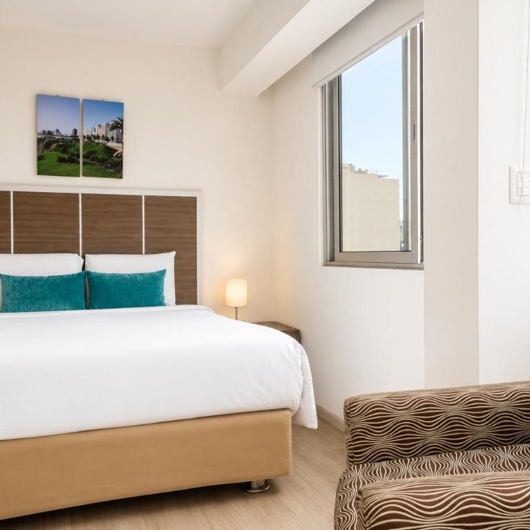 Duplex Apartamento con terraza en Miraflores - Apartamento Dúplex - 3
