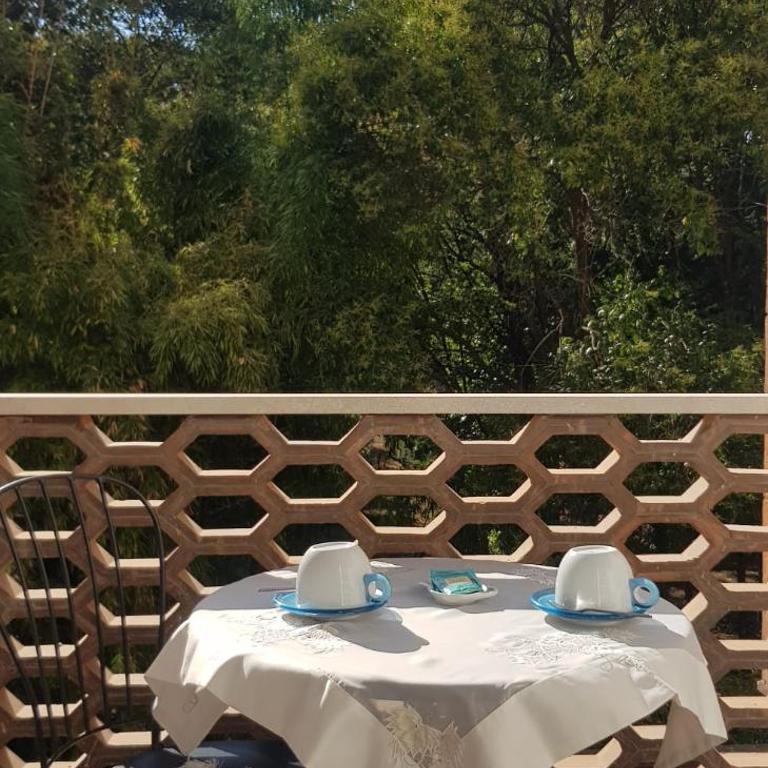 Aventino-Piramide Quiet Studio with Garden-View Terrace - Appartamento Monolocale con 1 Letto Matrimoniale - 2