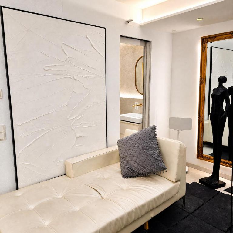 Lovely central apartment - Pool Gym Sauna extra buchbar - Appartement - Vue sur Piscine - 7