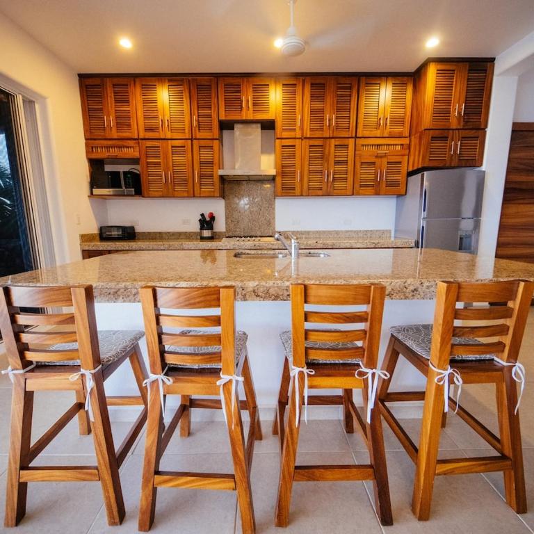 Refugio del Faro - Cliffside Villa Retreat Sleeps 16 - Villa - 16