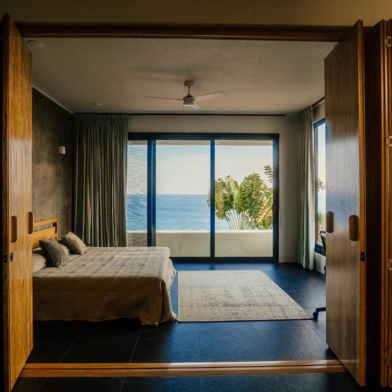 Refugio del Faro - Cliffside Villa Retreat Sleeps 16 - Villa - 54