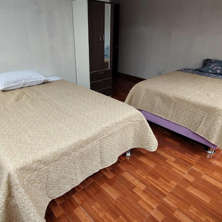 Emilu House - Three-Bedroom House - 10