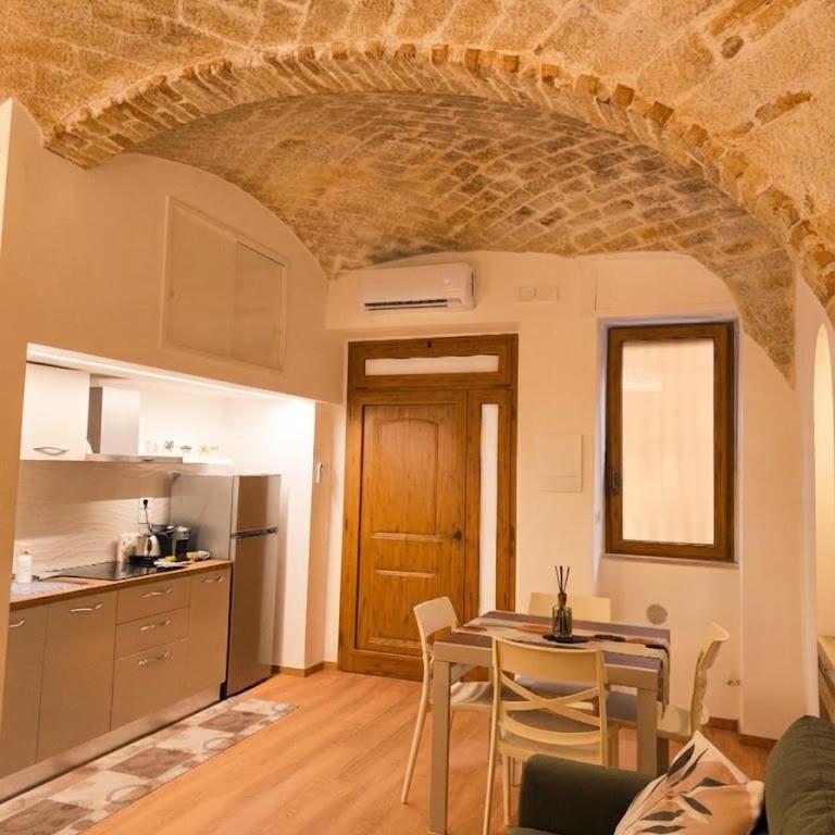 Dimora Arca - Appartamento con 1 Camera da Letto - 2