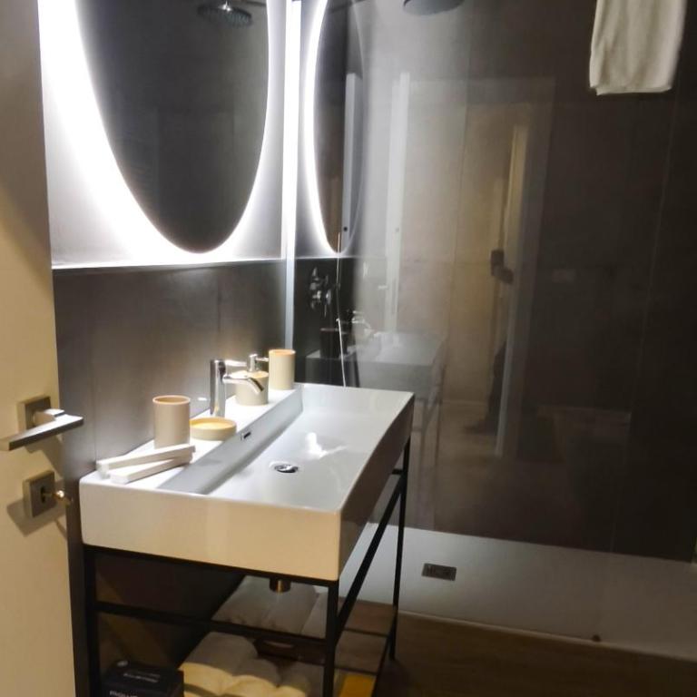 VillaPignone - Superior One-Bedroom Apartment with Balcony - 13