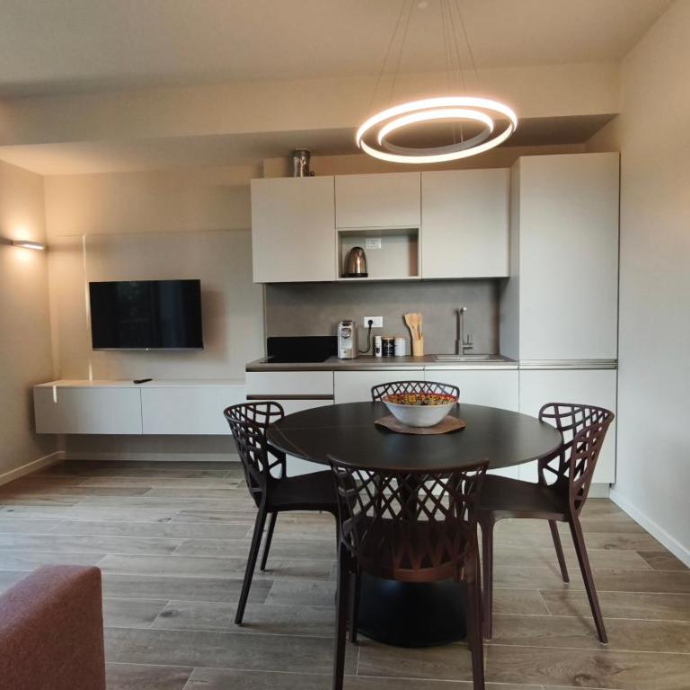 VillaPignone - Two-Bedroom Apartment with Balcony - 4