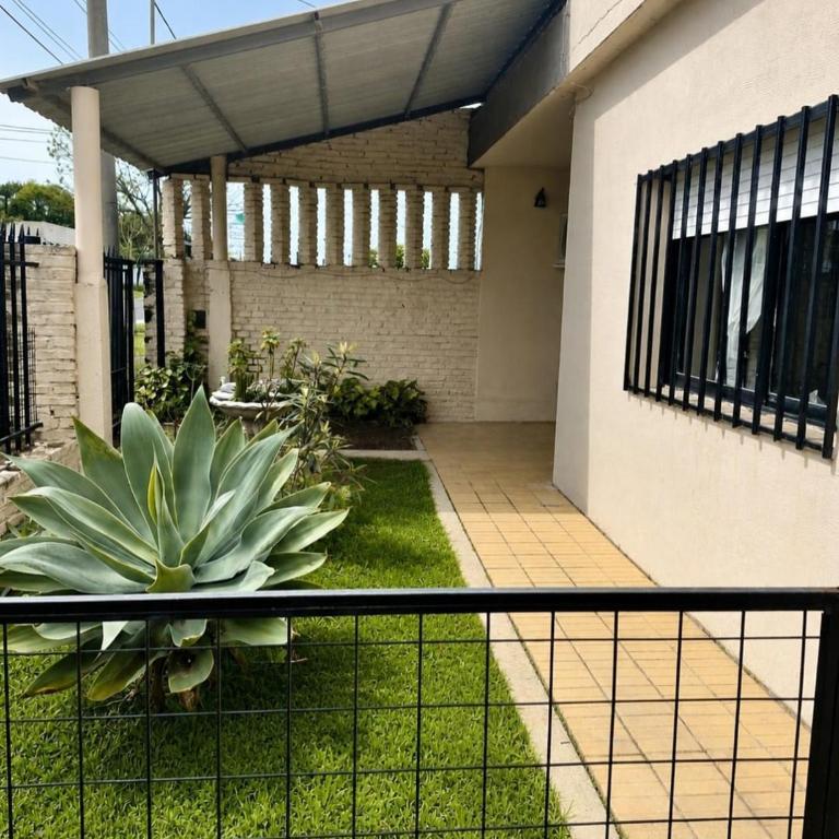 Amplia casa familiar-patio y parrilla - Two-Bedroom House - 6