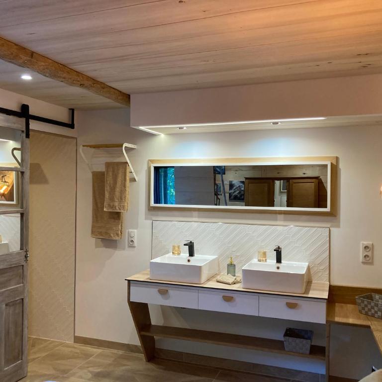 L'épidote 5 étoiles 4 personnes, cocon haute de gamme en pleine nature, jacuzzi - Maison 2 Chambres - 12