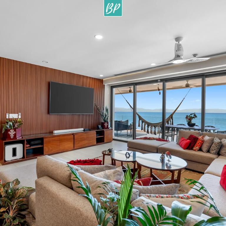UDARA - Beachfront Luxury with Rooftop & Ocean Views - Apartamento con vistas al mar - 12