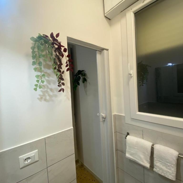 Casa Gobetti-Bologna Centrale - Camera Matrimoniale con Bagno Privato - 7