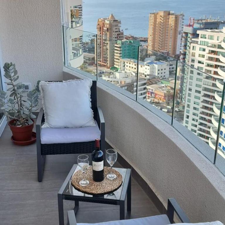 Departamento 1D 1B 1E con balcon en peninsula al lado de Playa Cavancha - Apartamento de 2 dormitorios - 10