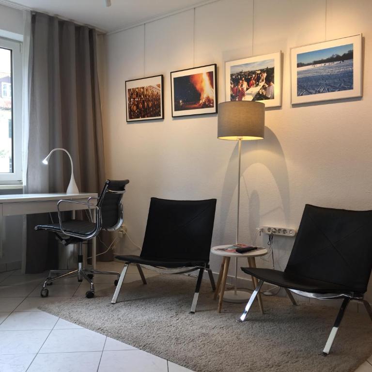 Quiet Oasis Universities/Arts District - Apartment - 3