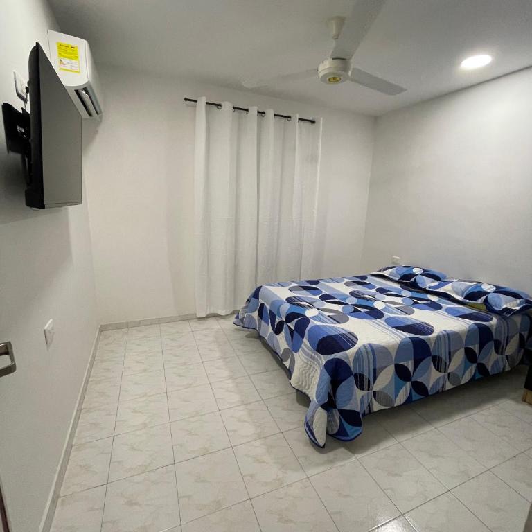 Apartamento privado en Crespito cerca a playas - Three-Bedroom Apartment - 4