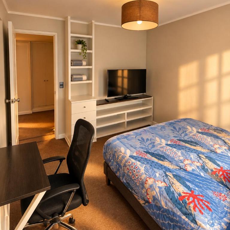 Habitación doble con baño exclusivo y estacionamiento, ideal para descansar - Habitación Doble con baño privado - 47