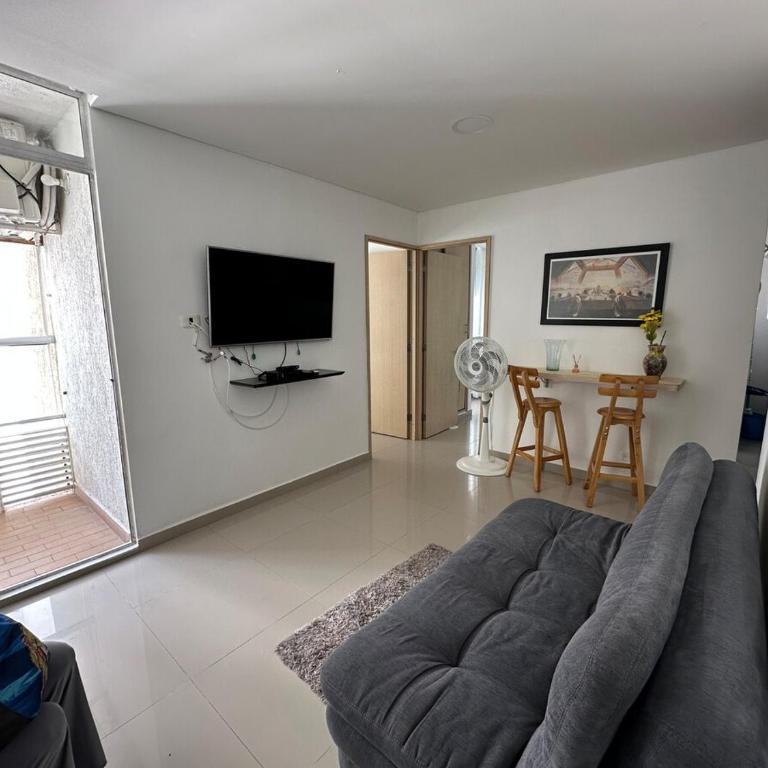 Apartamento Turístico cerca a playas de Marbella - Three-Bedroom Apartment - 13