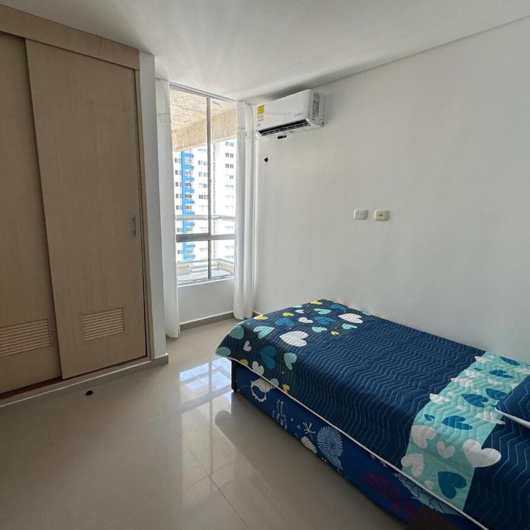 Apartamento Turístico cerca a playas de Marbella - Three-Bedroom Apartment - 16