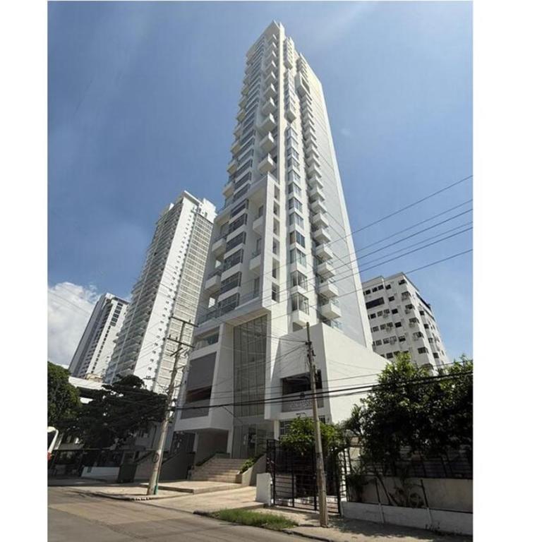 Espectacular loft moderno piso 17 con vista al mar - One-Bedroom Apartment - 21