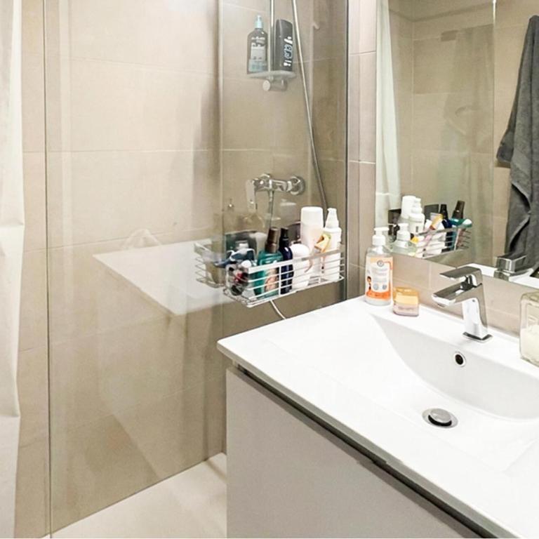 1 Bedroom Cozy Apartment In Cavalaire-Sur-Mer - Appartement 1 Chambre - 3