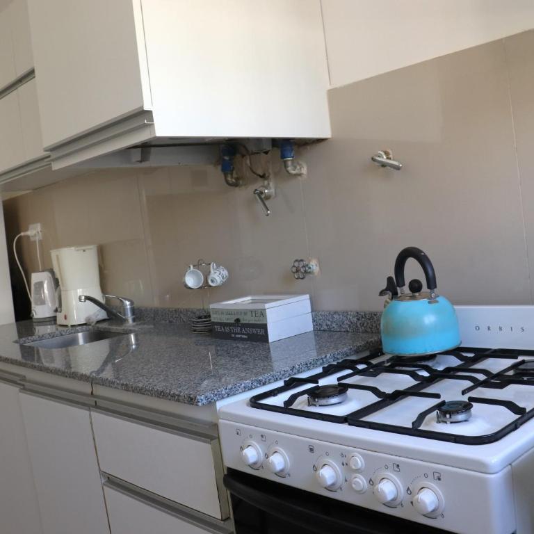 Balcón con Vista al Mar a 2 Cuadras de la Costa - Playa Grande, Zona Alem - Apartamento de 1 dormitorio - 17