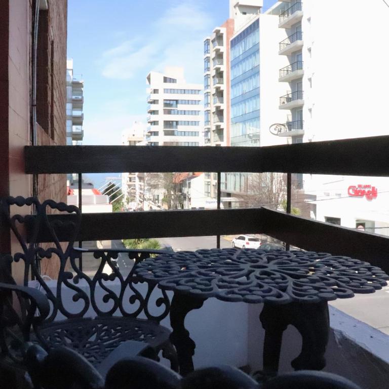 Balcón con Vista al Mar a 2 Cuadras de la Costa - Playa Grande, Zona Alem - Apartamento de 1 dormitorio - 22