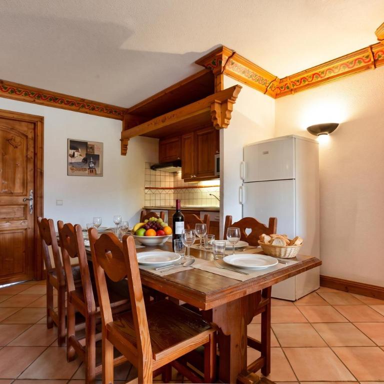 Le Cristal MB1 Mont-Blanc View, Pool, Private Sauna & Parking - Happy Rentals - Apartment with Balcony - 20