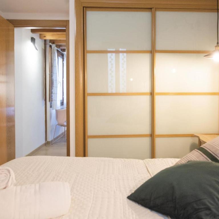 Madera y Piedra - Apartamentos Aloha Toledo - Apartamento de 2 dormitorios - 15