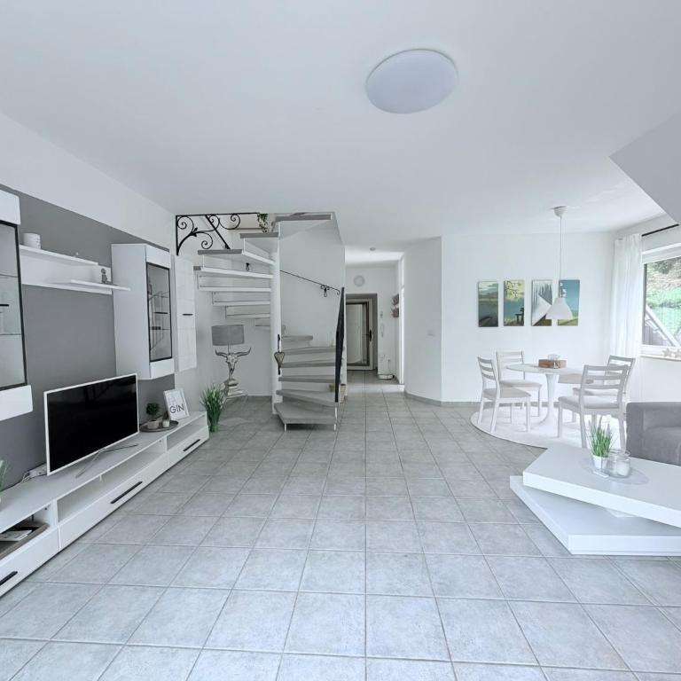Urlaub in Kärnten - Haus Gostenig - Apartment mit 2 Schlafzimmern und Balkon - 1