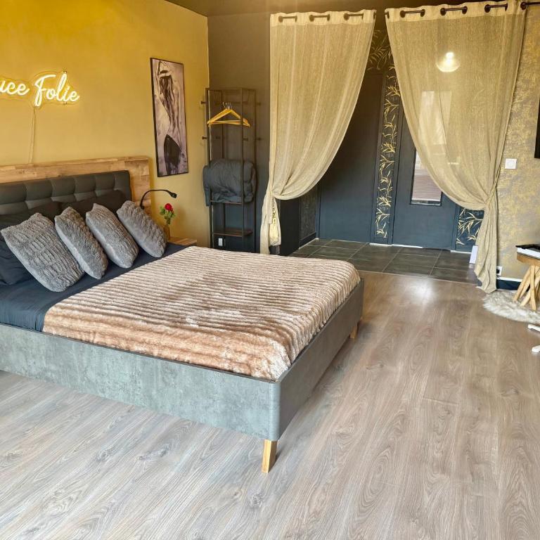 Cocon au calme avec parking et terrasse - Appartement 1 Chambre - 1