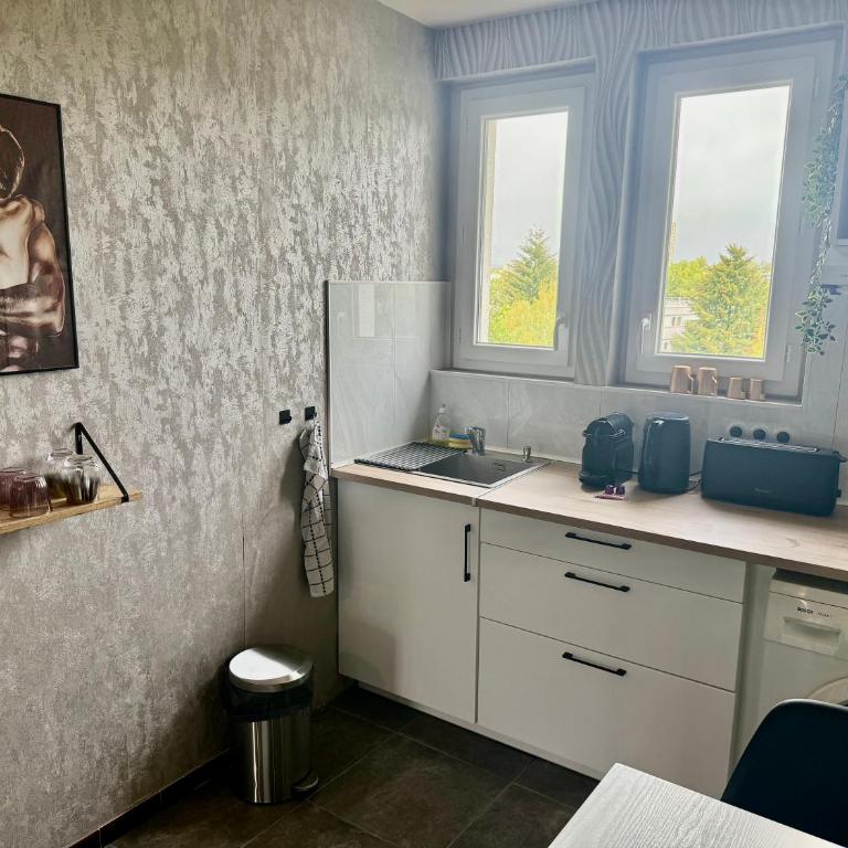 Cocon au calme avec parking et terrasse - Appartement 1 Chambre - 11