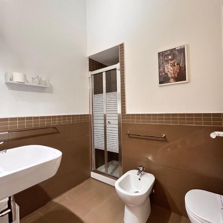B&B Paolo e Mariella - Camera Matrimoniale con Bagno Privato - 19