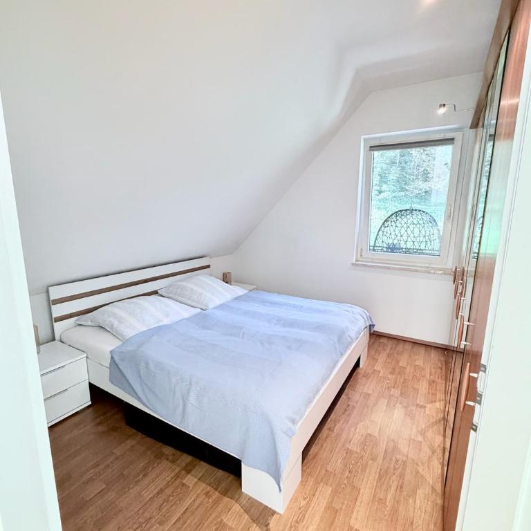 Urlaub in Kärnten - Haus Gostenig - Apartment mit 1 Schlafzimmer und Gartenblick - 11