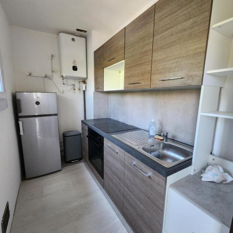 Charming studio with outdoor area and parking - Appartement 1 Chambre - 6