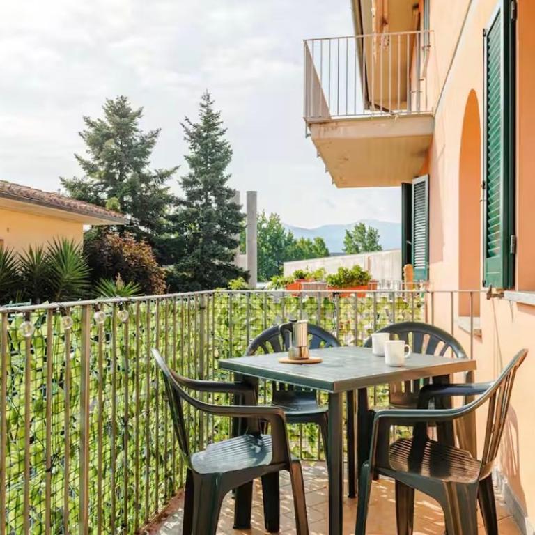 Marta Apartment ,Free Private Parking, Near The City Centre & Hospital - Appartamento con 2 Camere da Letto - 4