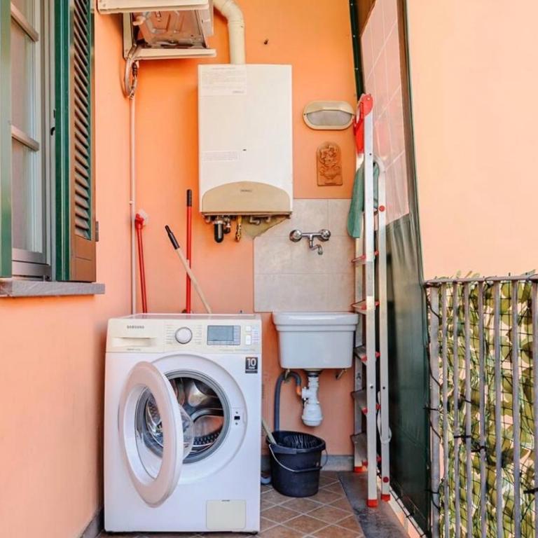 Marta Apartment ,Free Private Parking, Near The City Centre & Hospital - Appartamento con 2 Camere da Letto - 9