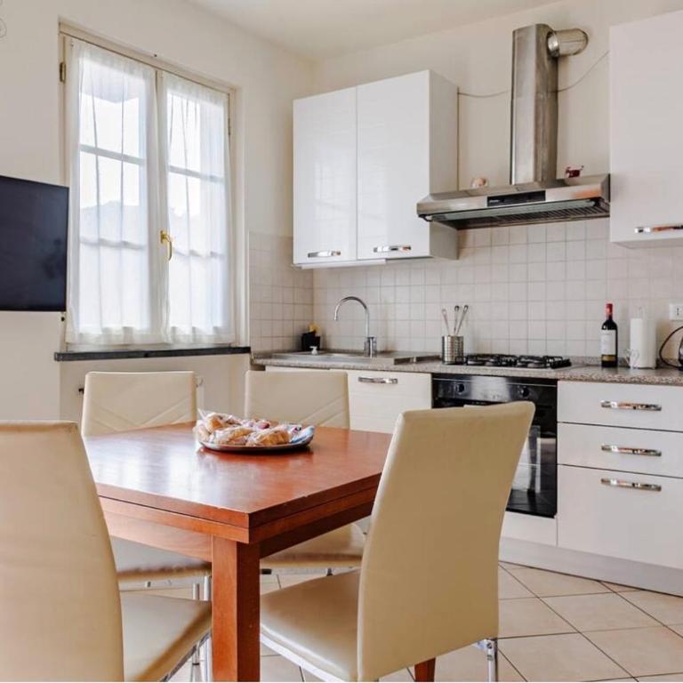 Marta Apartment ,Free Private Parking, Near The City Centre & Hospital - Appartamento con 2 Camere da Letto - 1